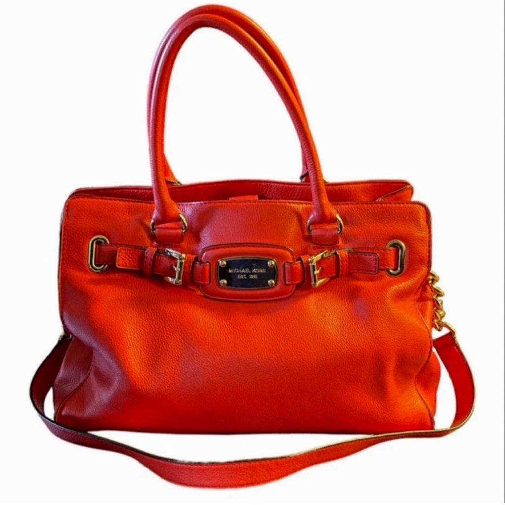 EUC Michael Kors Hamilton East West 2-Way Coral Tote with Gold Hardware
